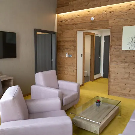 Kristaly Konferencia & Wellness