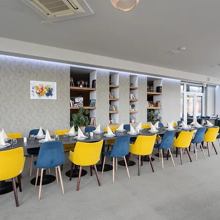 Kristaly Konferencia & Wellness 4*